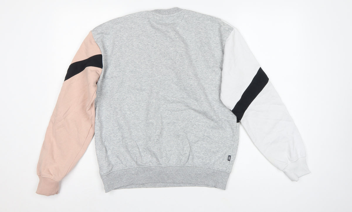Brand and care label for Umbro Women’s Multicoloured S Colourblock Logo Crew Sweatshirt