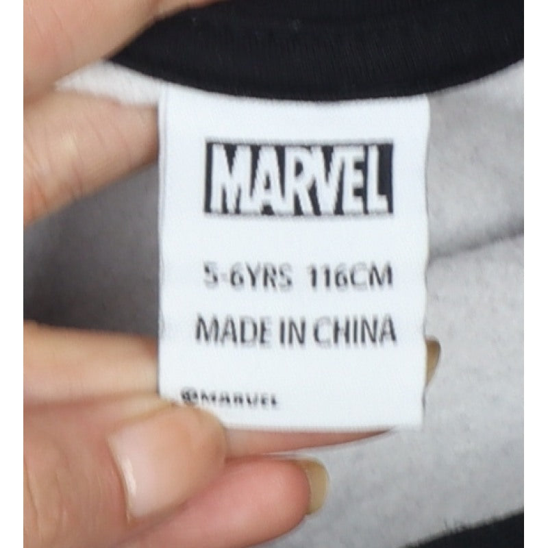Additional view of Marvel boys’ black white spider-man hoodie 5-6 years graphic pullover