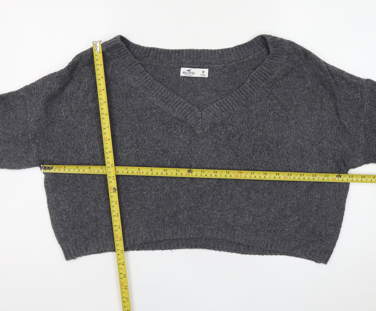 Hollister Men’s Grey M V-Neck Logo Knit Pullover Jumper
