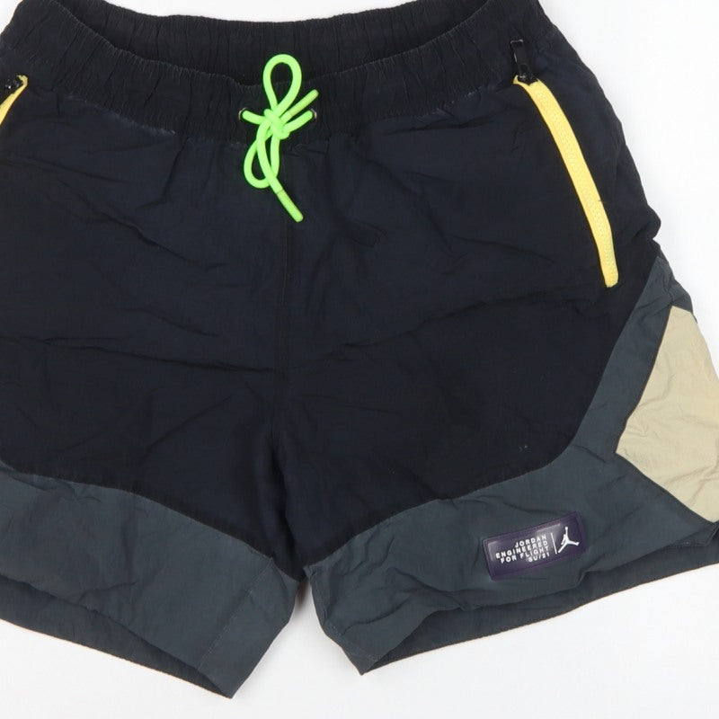 Jordan Men’s Black M Colourblock Athletic Basketball Shorts Drawstring