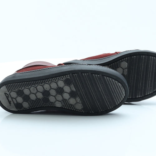 Clarks Boys Red  Polyester Trainer  13.5 EUR 32.5 US 1
