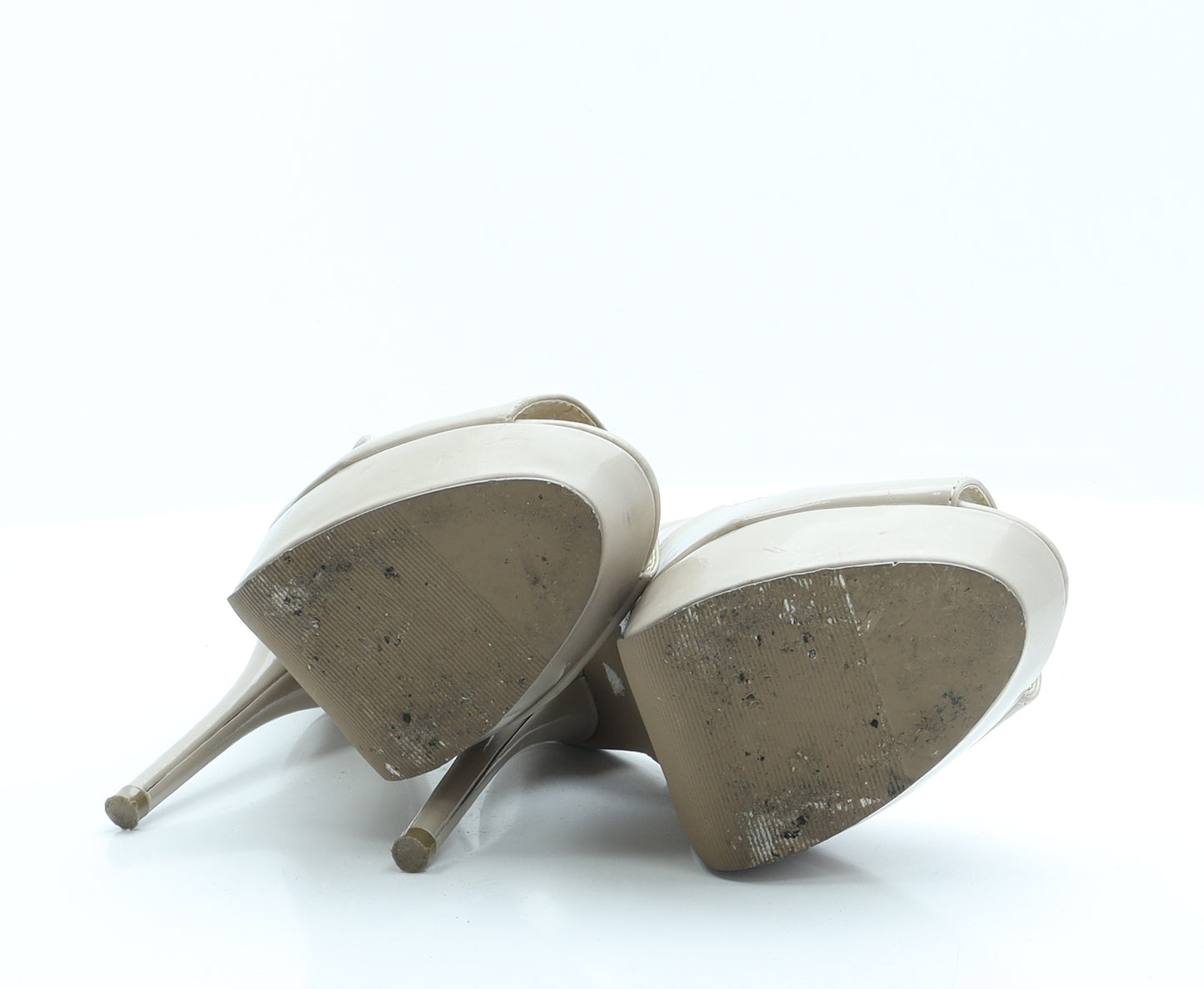 Quiz Womens Beige  Polyurethane Platform Heel 6
