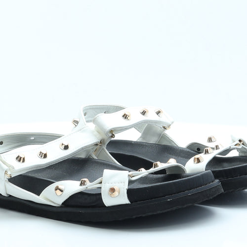 Krush Womens White  Polyester Slingback Sandal 6