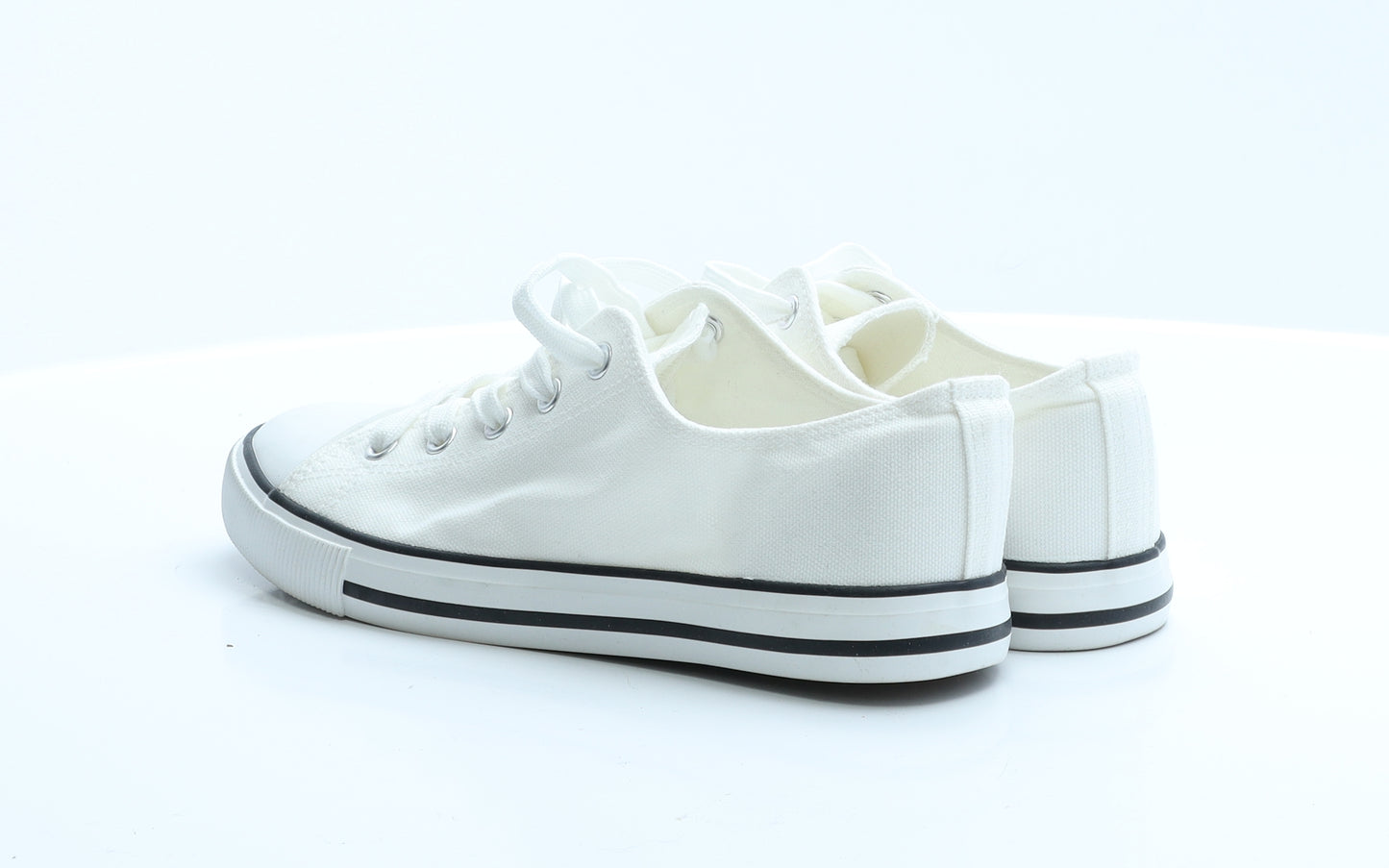New Look Womens White  Polyester Flat Casual 5 38