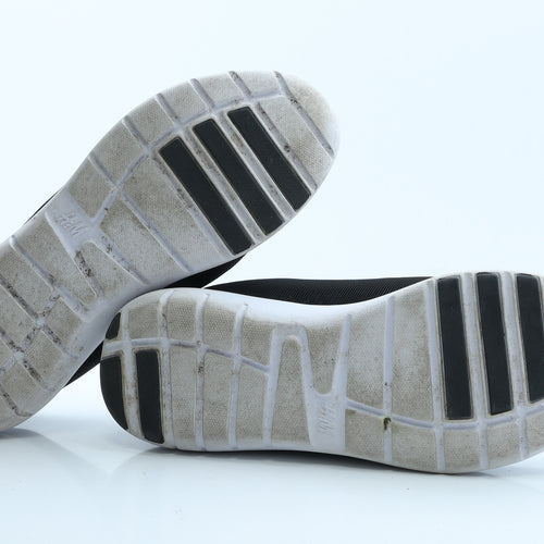 Divided Mens Black Geometric Polyester Trainer  7.5 EUR 41
