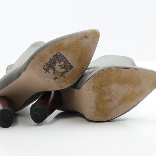 Preworn Womens Grey  Polyester Bootie Boot 5