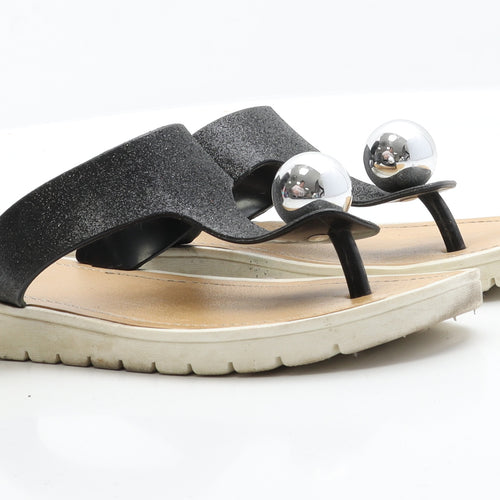 Preworn Womens Black  Polyester Thong Sandal 6 39