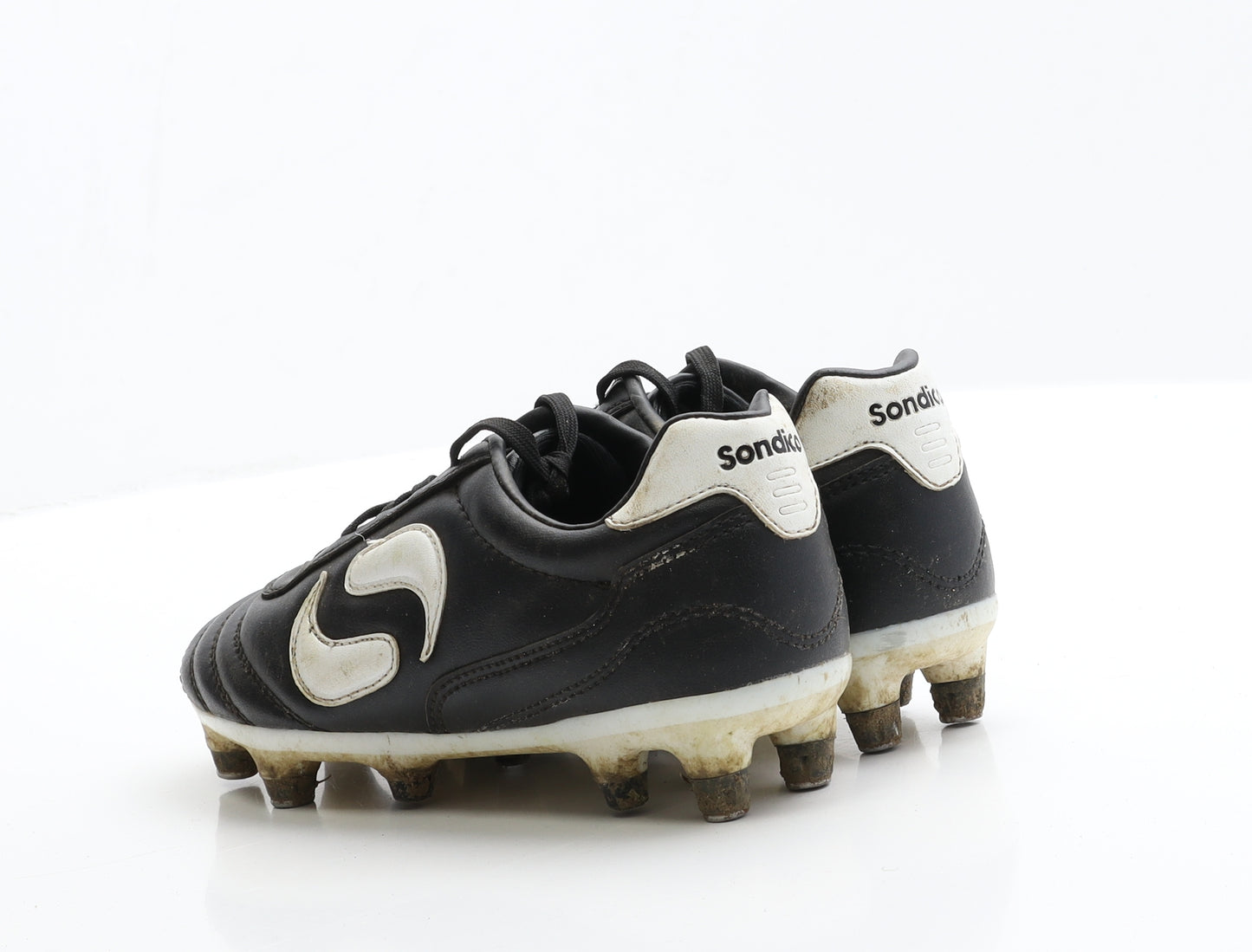 Sondico Boys Black  Polyester Trainer  2 EUR 34  - Football Boots