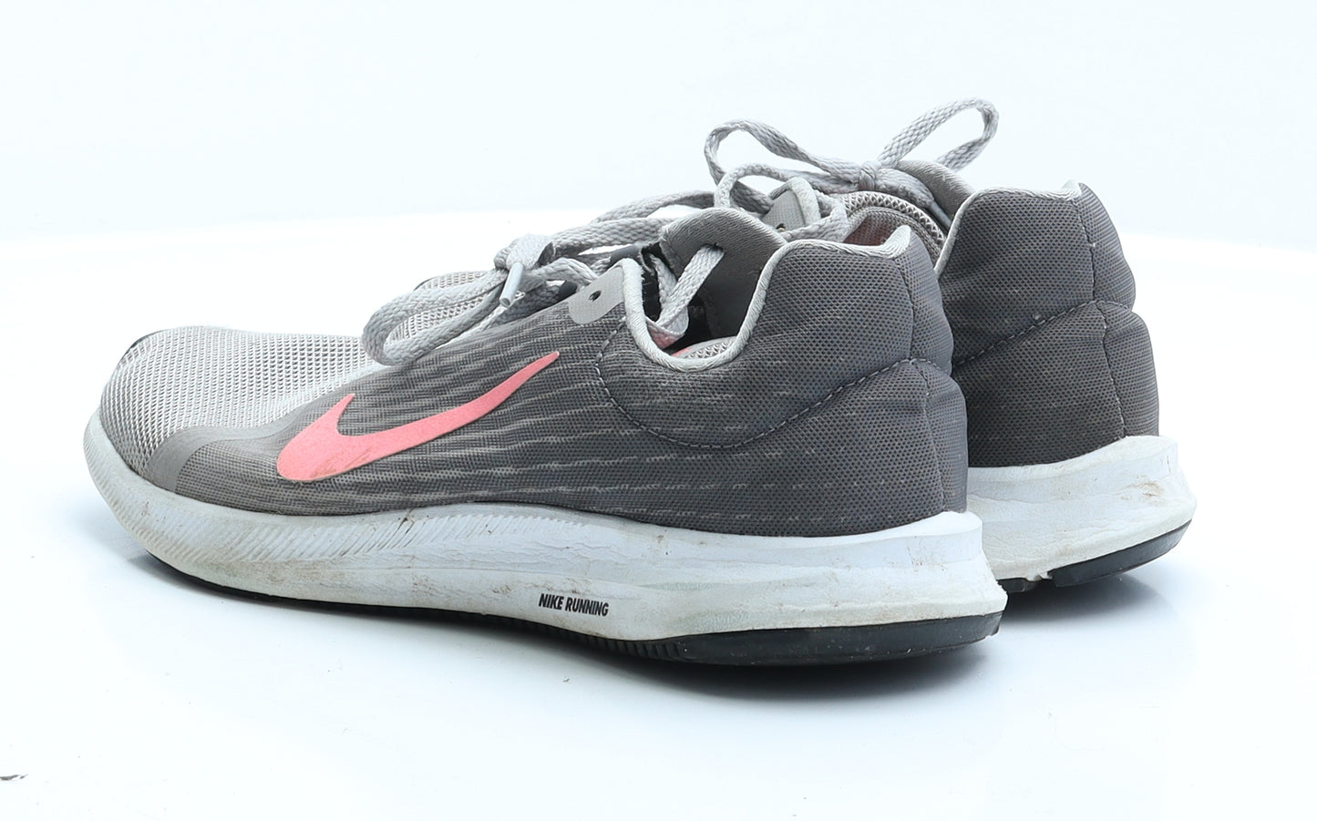 Nike Womens Grey  Polyester Trainer Flat 6 39