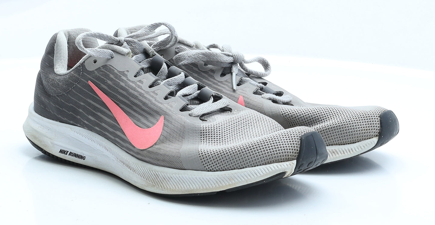 Nike Womens Grey  Polyester Trainer Flat 6 39
