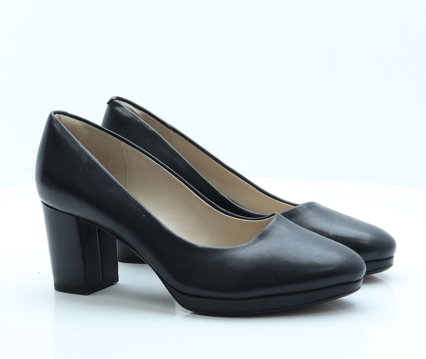Clarks Womens Black  Faux Leather Court Heel 8