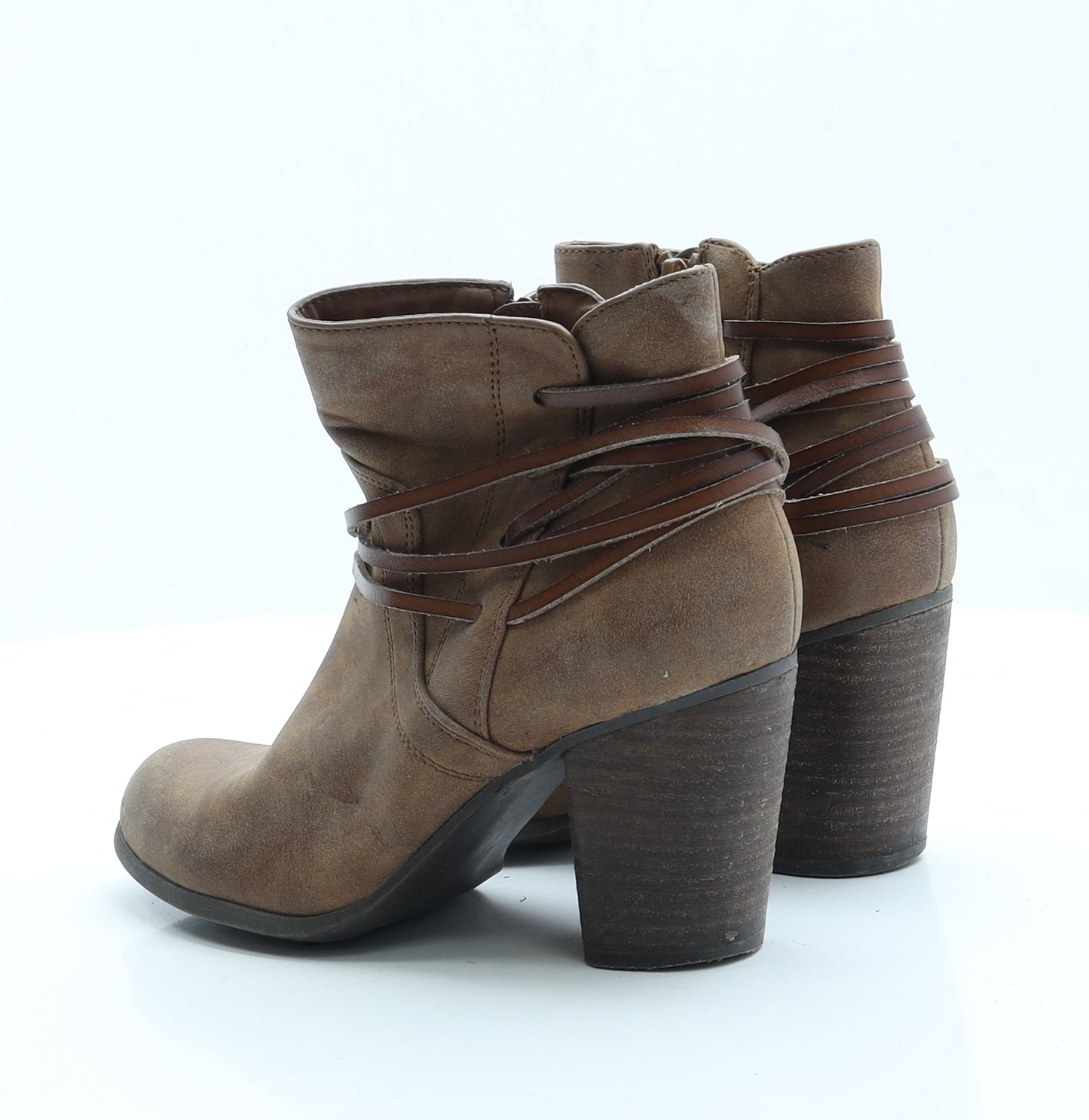 Madden Girl Womens Brown  Polyester Chelsea Boot 6