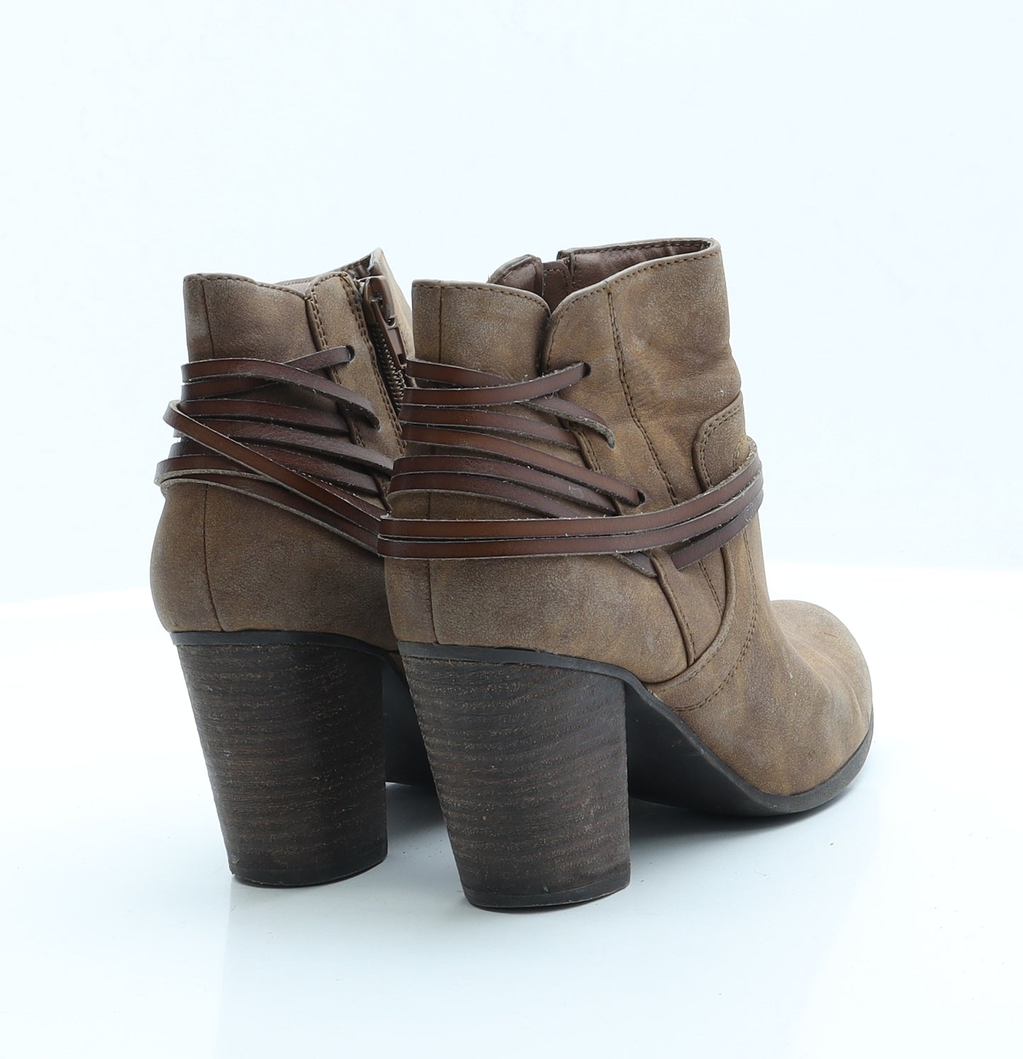 Madden Girl Womens Brown  Polyester Chelsea Boot 6