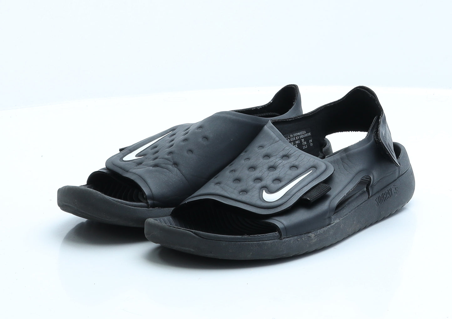 Nike Boys Black  Rubber Slip On Sandal 1.5 EUR 33.5