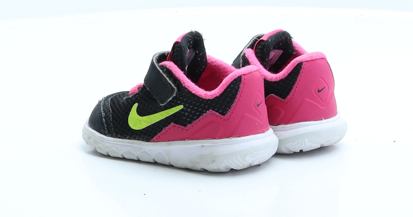 Nike Girls Black  Polyester Trainer  3.5 EUR 19