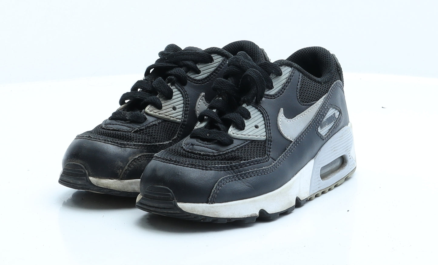 Nike Boys Black  Faux Leather Trainer  12 EUR 30