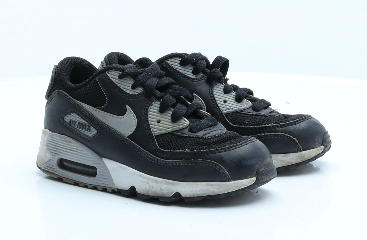 Nike Boys Black  Faux Leather Trainer  12 EUR 30