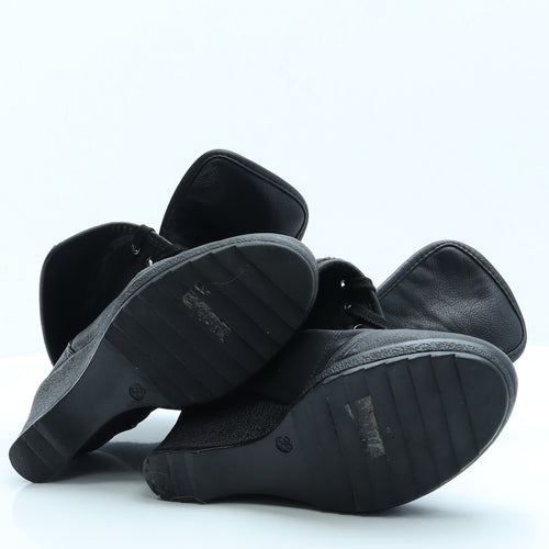 Preworn Womens Black  Faux Leather Bootie Boot 5 EUR 38