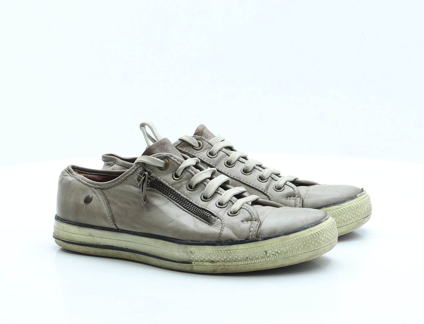 Preworn Womens Brown  Polyester Trainer Casual 6 39