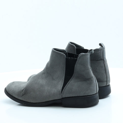 Preworn Womens Grey  Faux Suede Chelsea Boot UK 5 EUR 38 US 7