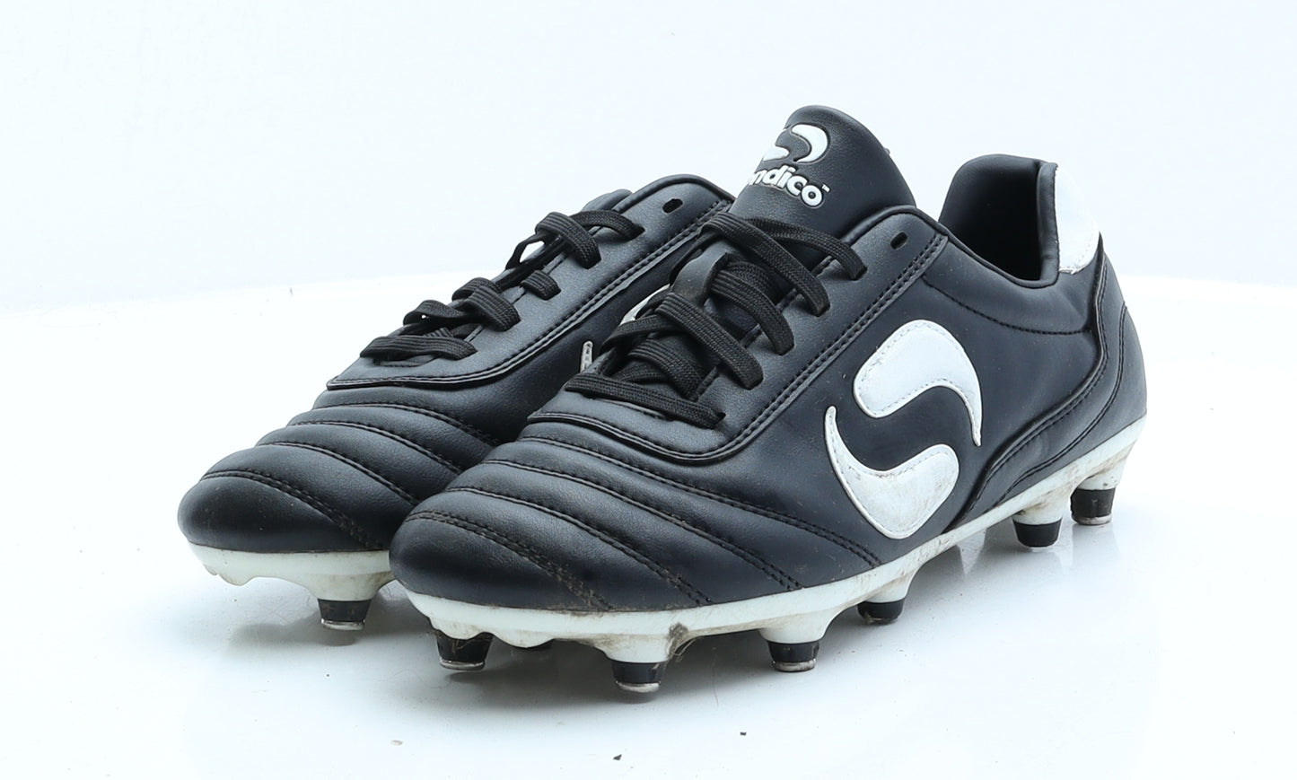Sondico Boys Black  Faux Leather Trainer  UK 6.5 6.5 EUR 40  - Football boots