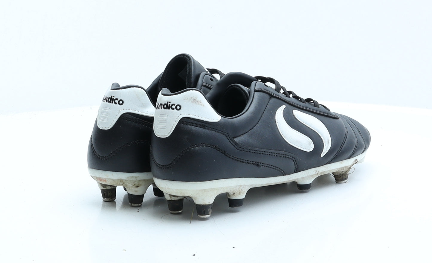 Sondico Boys Black  Faux Leather Trainer  UK 6.5 6.5 EUR 40  - Football boots