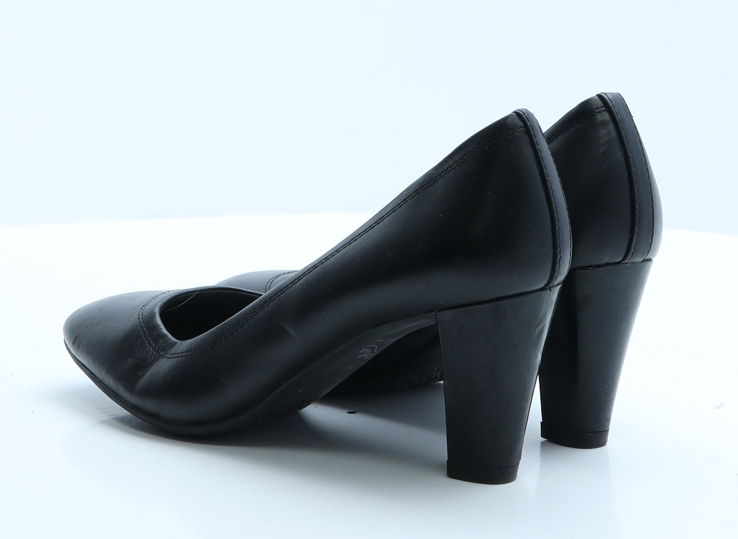 Insolia Womens Black  Leather Court Heel 4