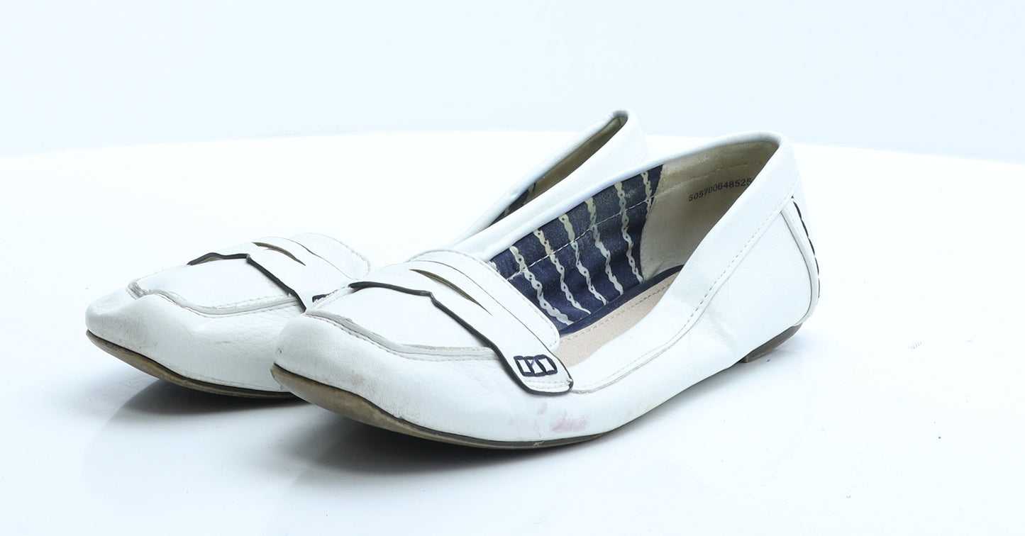 Preworn Womens White  Polyester Ballet Flat 5