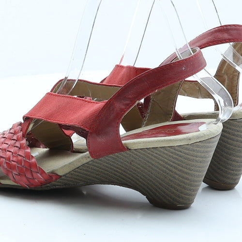Preworn Womens Red Faux Leather Slip On Sandal UK 8 EUR 41