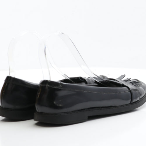 Preworn Girls Black Patent Leather Loafer Flat UK 5.5 EUR 39