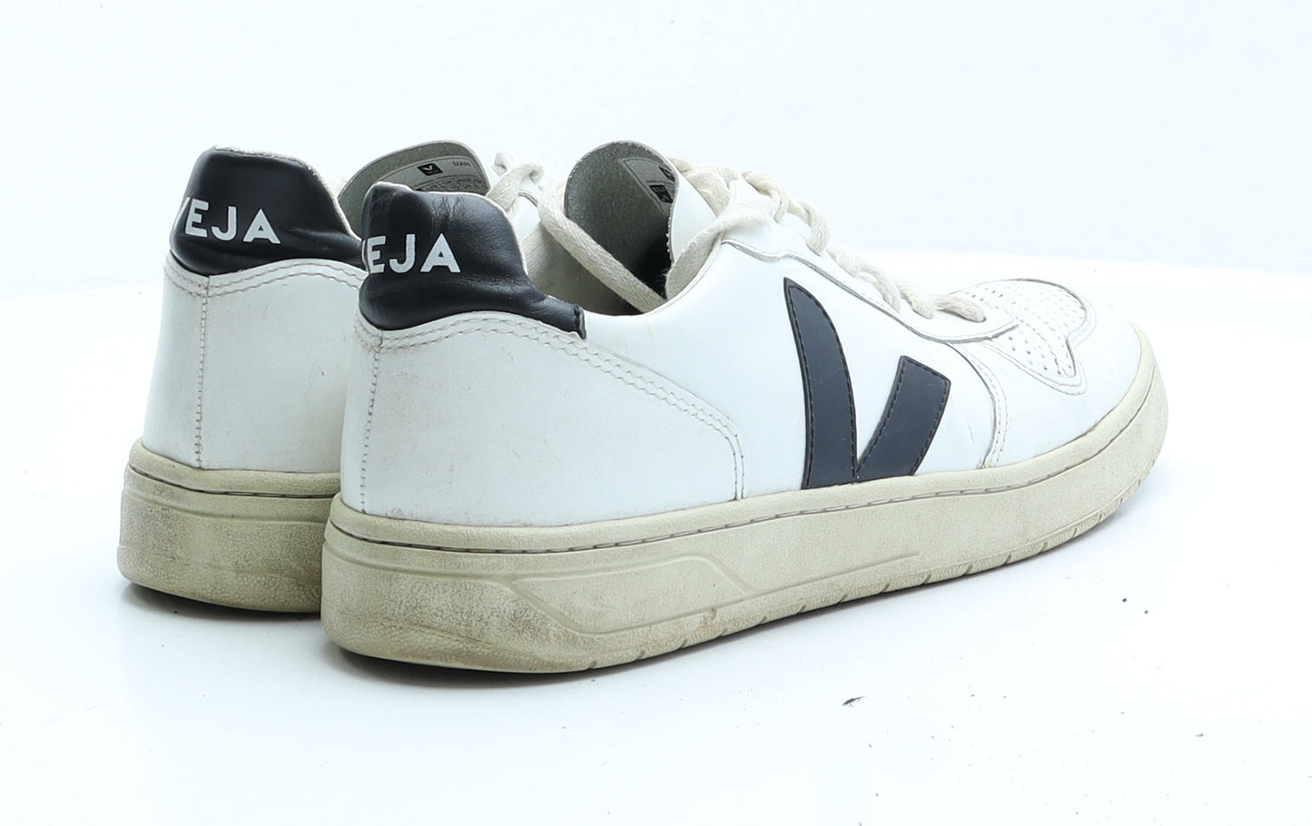 Veja Womens White Leather Trainer UK 10 EUR 44