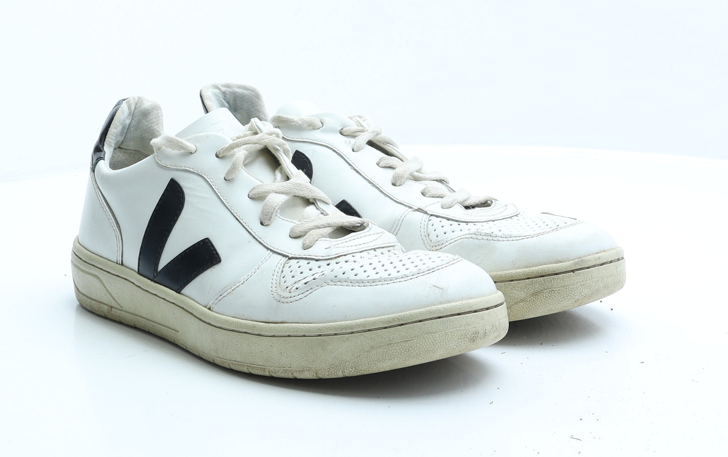 Veja Womens White Leather Trainer UK 10 EUR 44