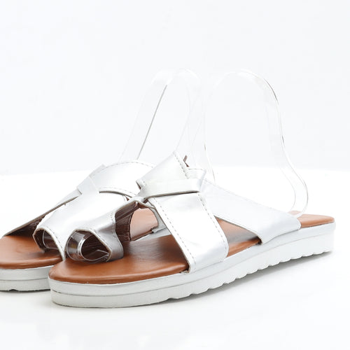 Preworn Womens Silver Polyester Slip On Flat UK 8 EUR 41