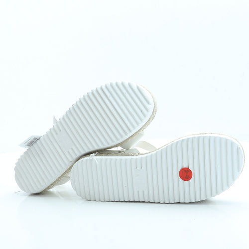 Papaya Womens White Polyester Strappy Sandal UK 7 EUR 41 - Wide Fit