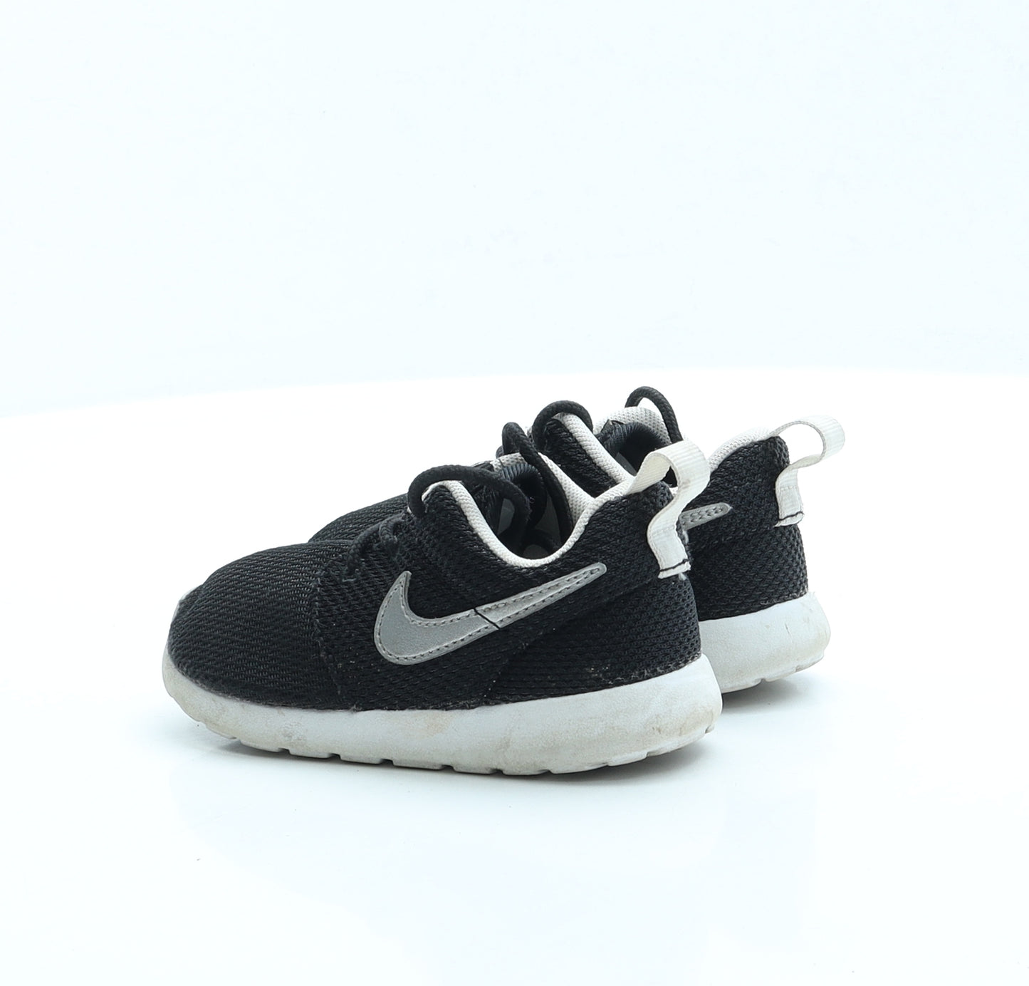 Nike Boys Black Fabric Trainer UK 6.5