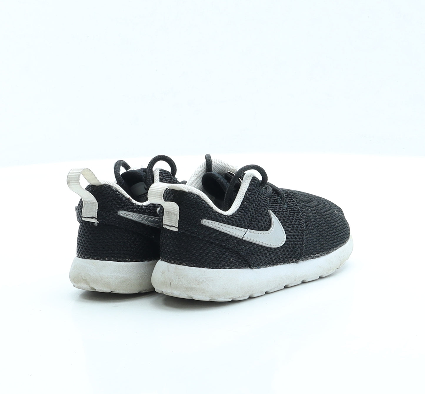 Nike Boys Black Fabric Trainer UK 6.5