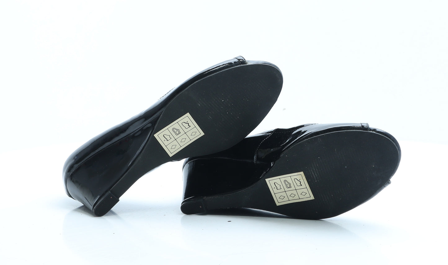 Dunnes Stores Womens Black Vinyl Court Heel UK 6 EUR 39