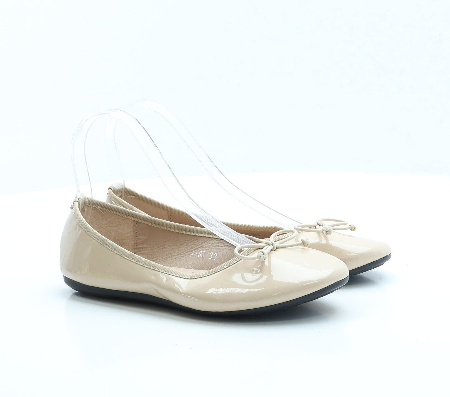 Belluce Womens Beige Vinyl Ballet Flat UK 5 EUR 38