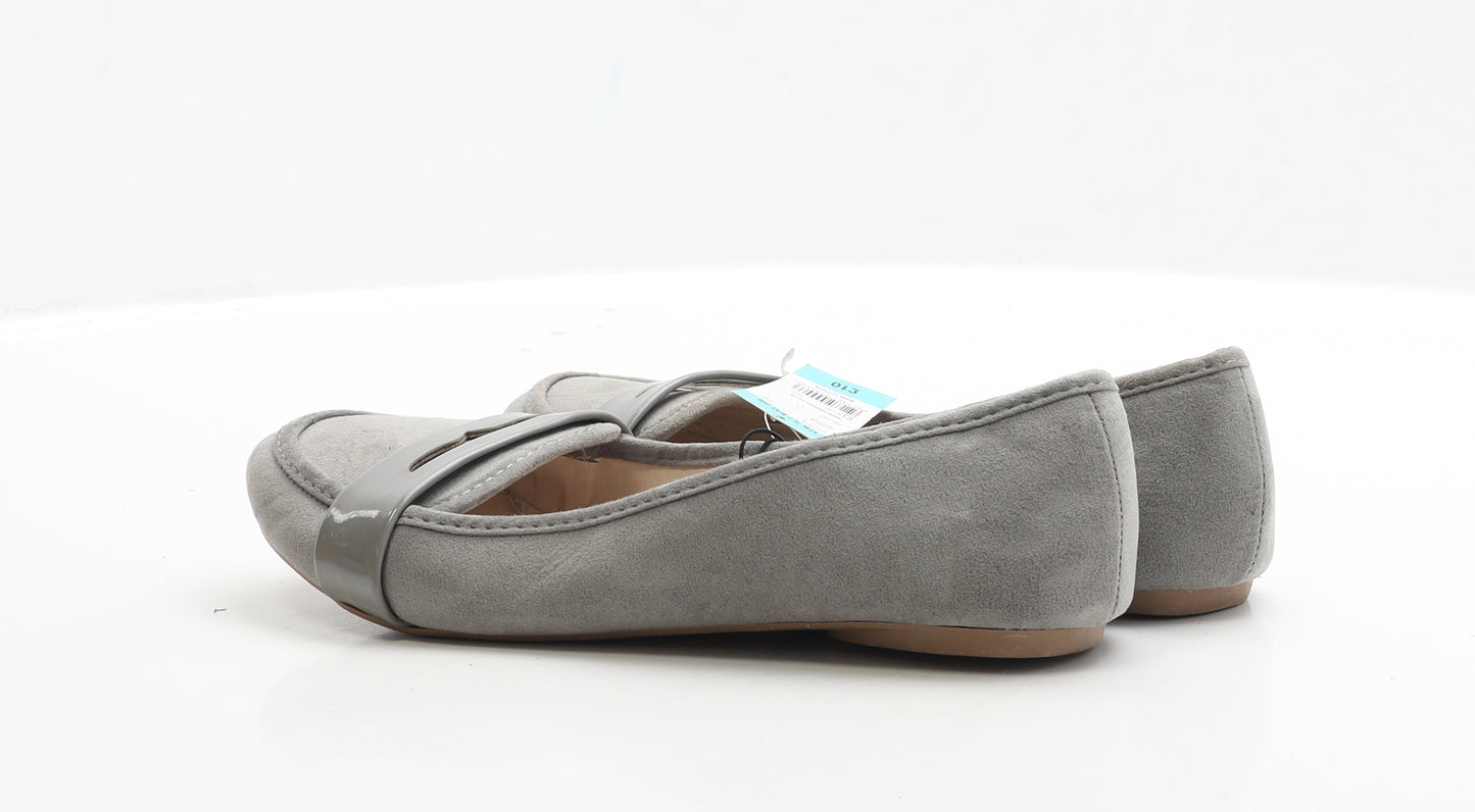 Flore Womens Grey Faux Suede Flat UK 5 EUR 38