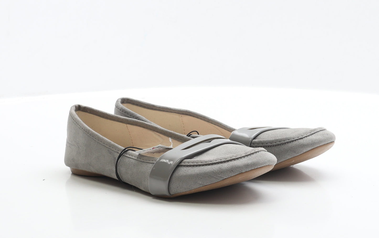 Flore Womens Grey Faux Suede Flat UK 5 EUR 38