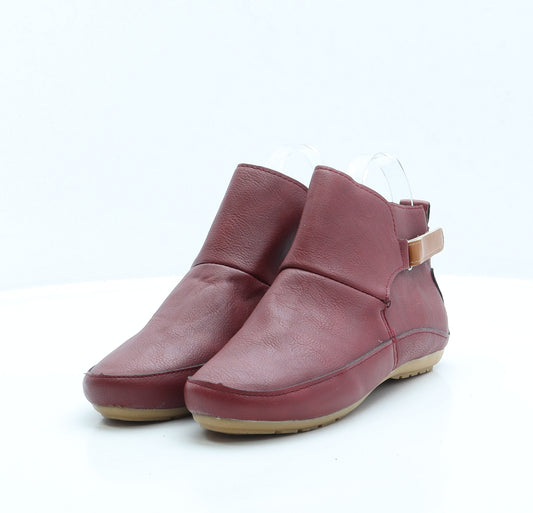 Preworn Womens Red Faux Leather Slip On Boot UK 2 EUR 35