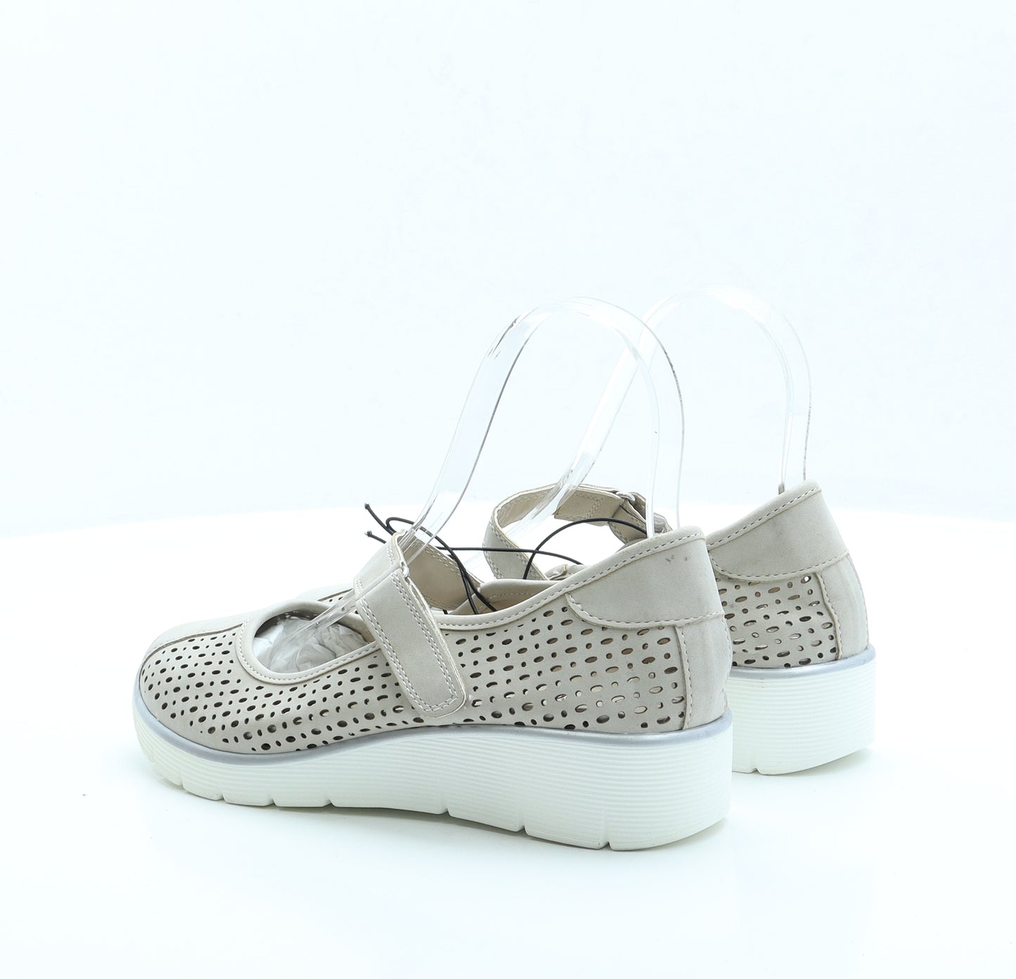KushyShoo Womens Beige Geometric Polyester Flat UK 4 EUR 37