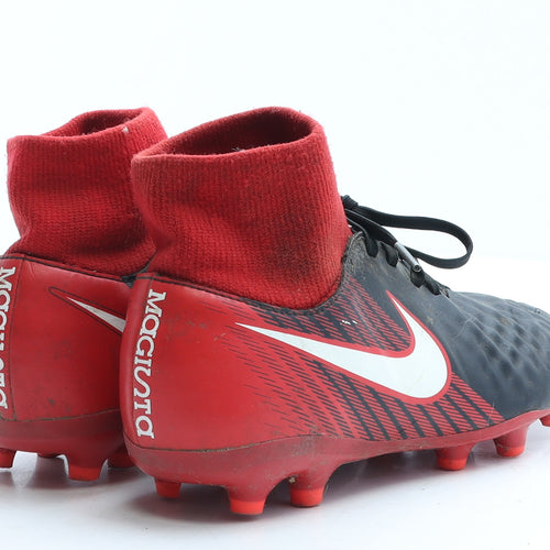 Nike Boys Black Geometric Polyester Trainer UK 5 EUR 38 - Football boots