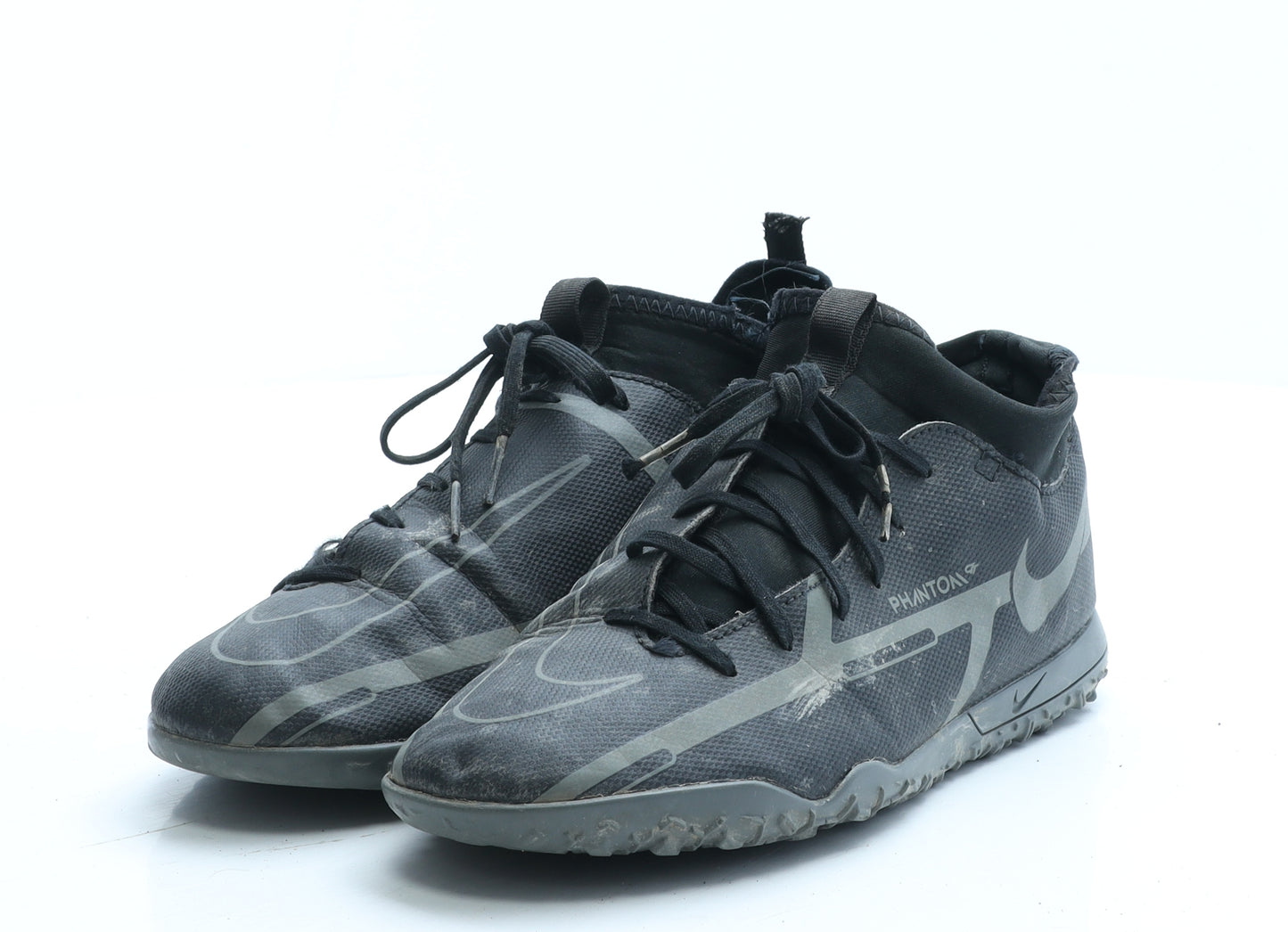 Nike Boys Black Polyester Trainer UK 4 EUR 36.5 - Astro turf boots