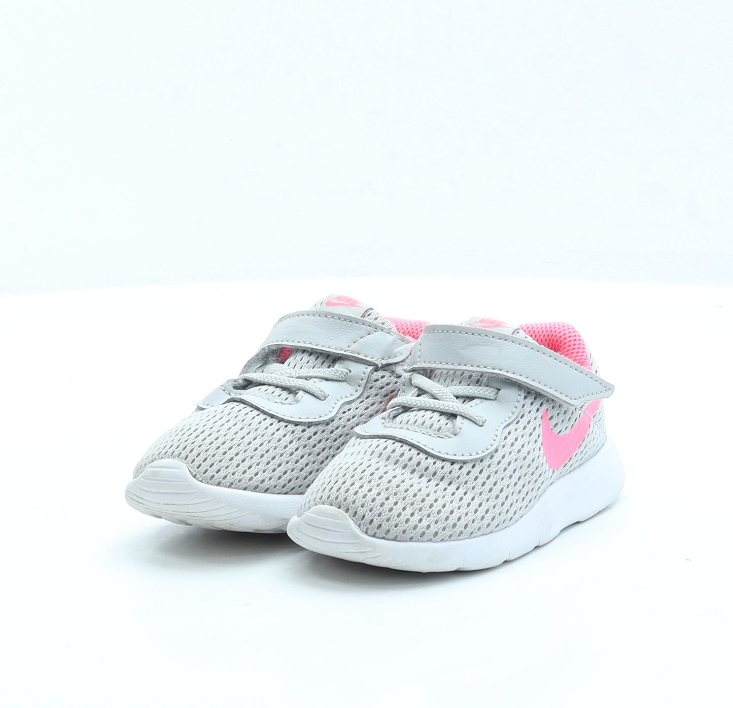 Nike Girls Grey Fabric Trainer UK 6.5