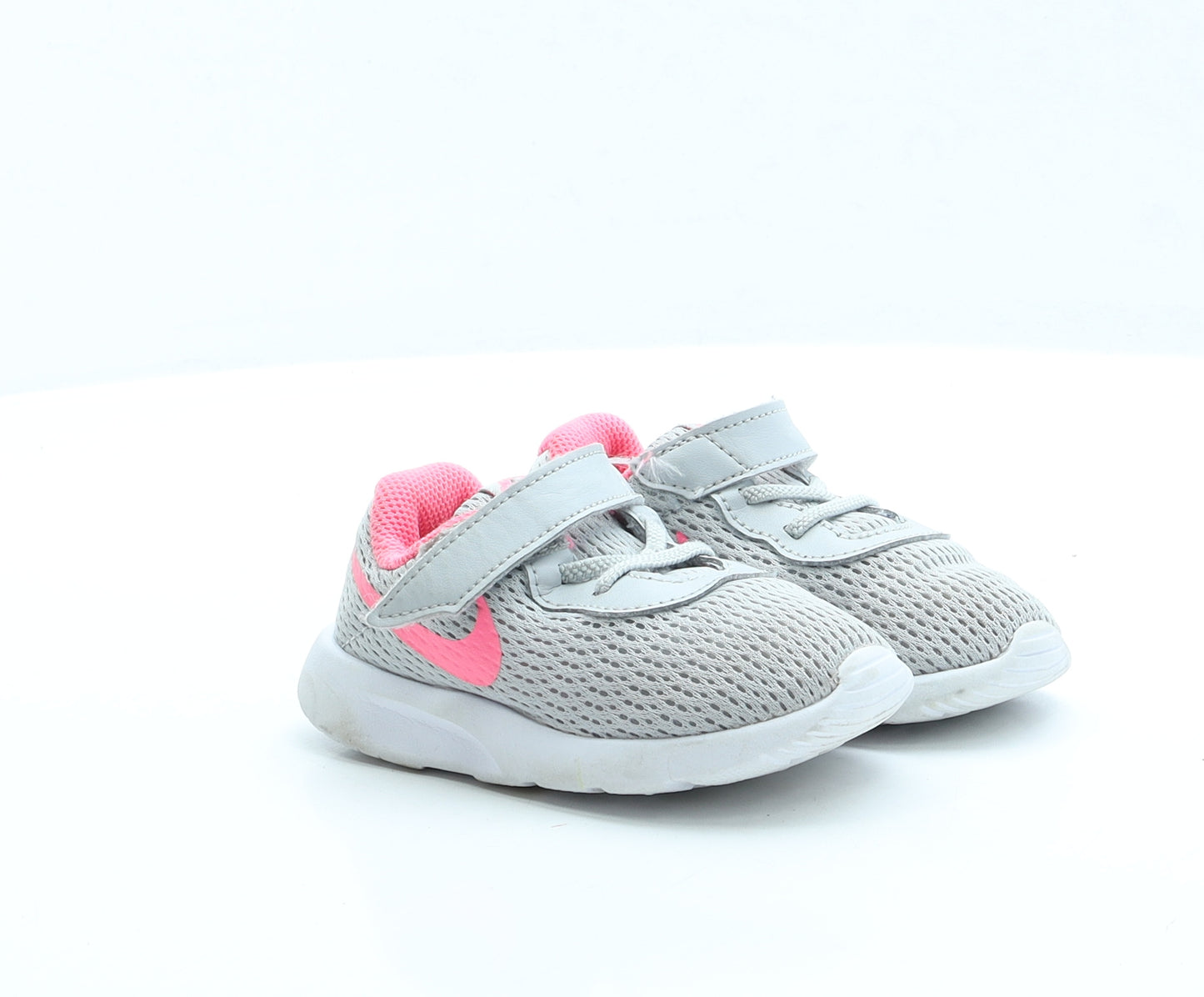 Nike Girls Grey Fabric Trainer UK 6.5