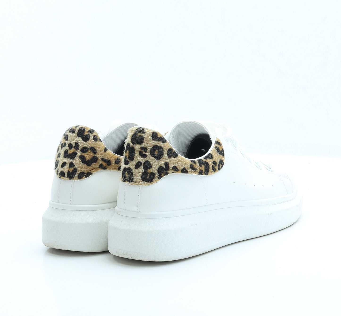 Preworn Womens White Animal Print Faux Leather Trainer UK 6 EUR 39