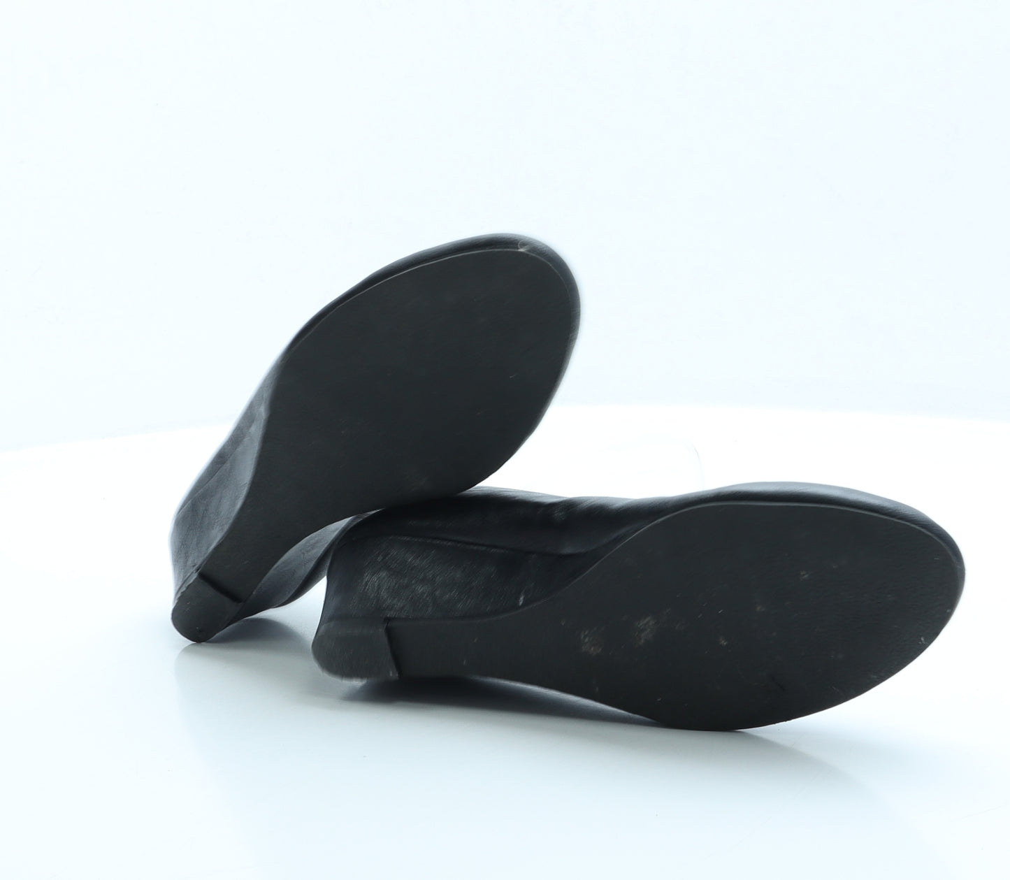 Intuition Womens Black Faux Leather Court Heel UK 6