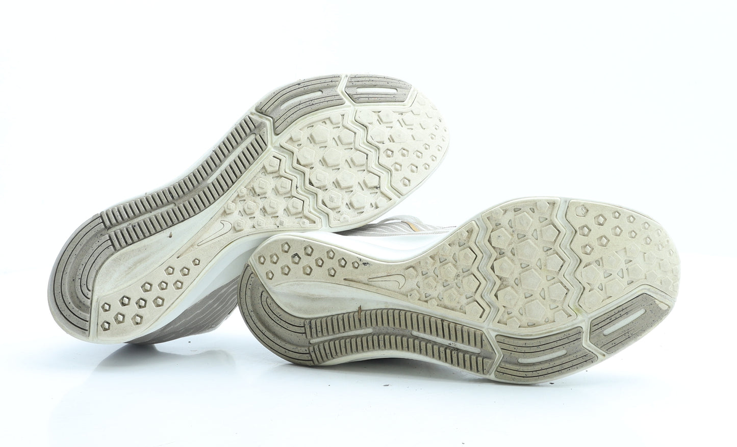 Nike Mens Ivory Geometric Polyester Trainer UK 8 EUR 42.5