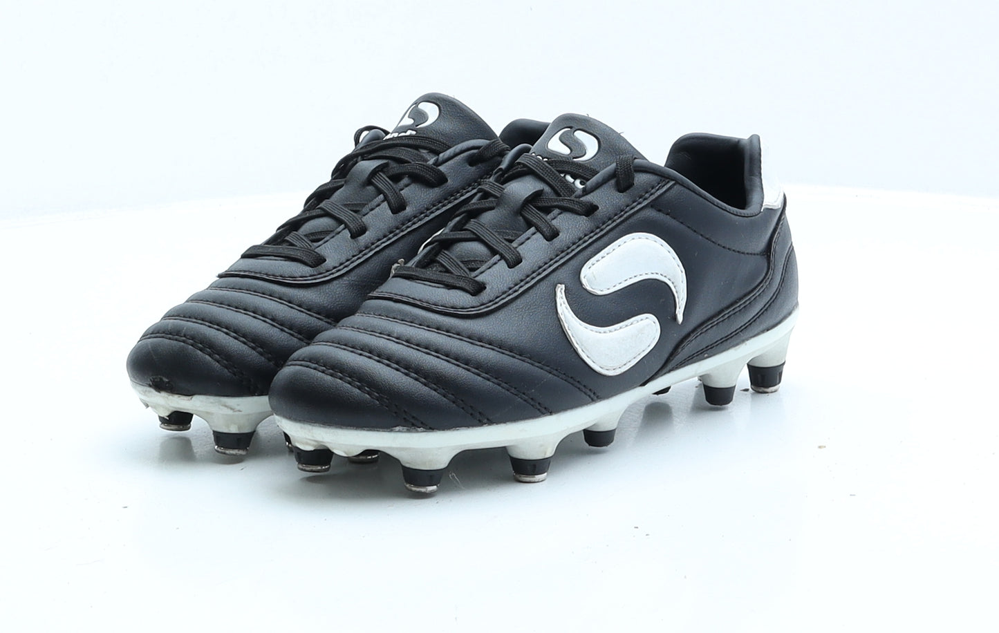 Sondico Boys Black Faux Leather Trainer UK 2 EUR 34